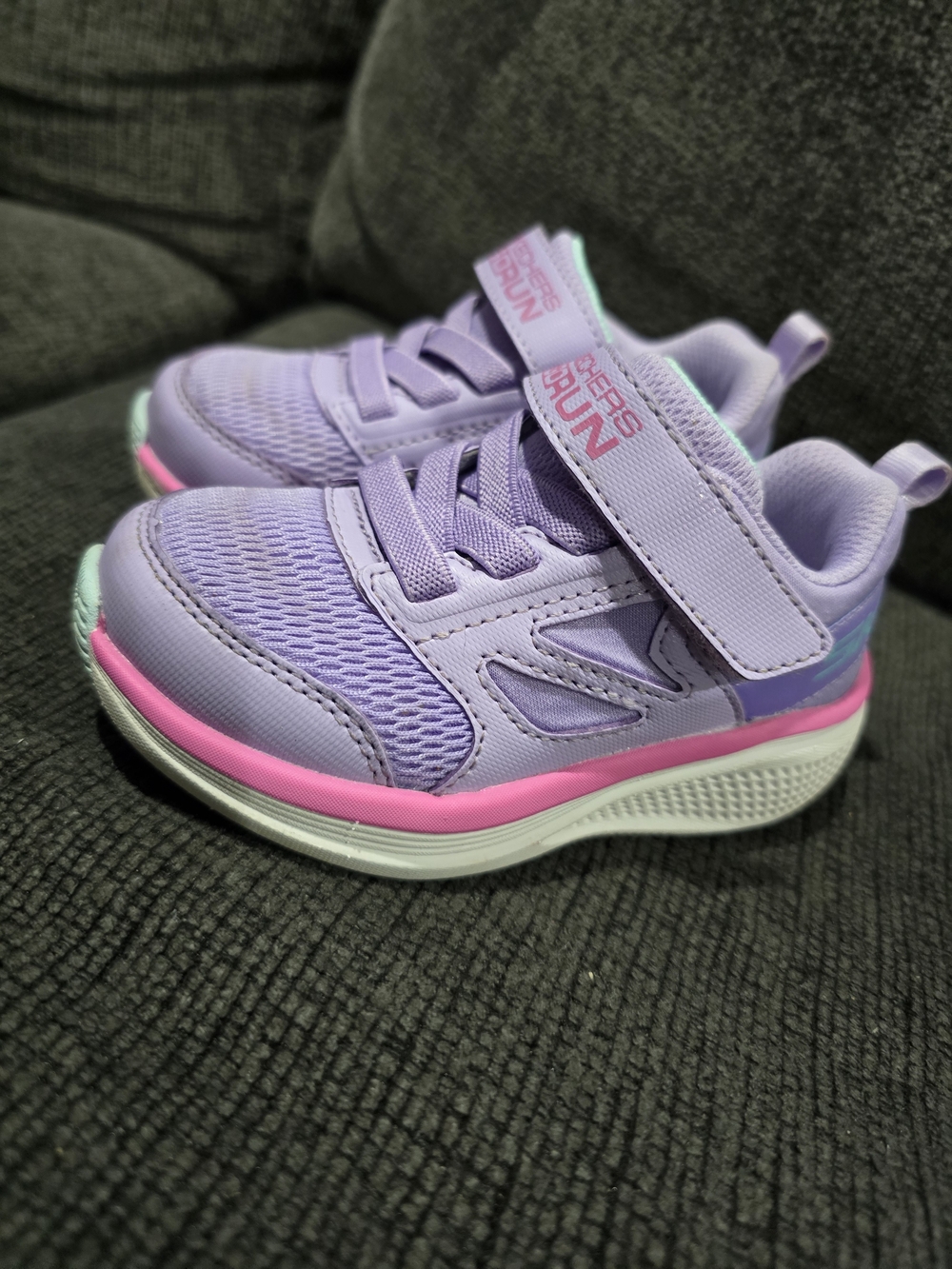Skechers Lavender Kids' Sneakers with Pink Trim